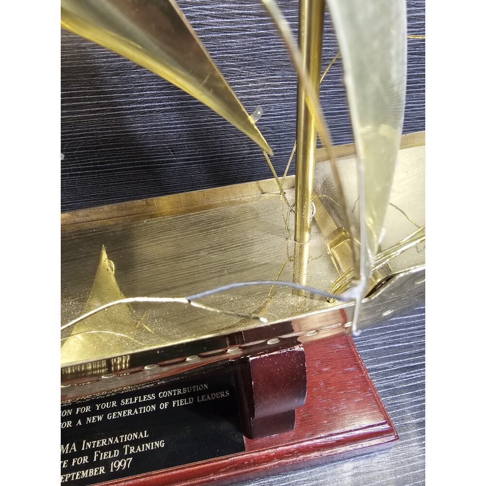 Vintage Brass Sailing Ship Model Display The Sagres Portugal Figure Statue Boat - Picture 13 of 16